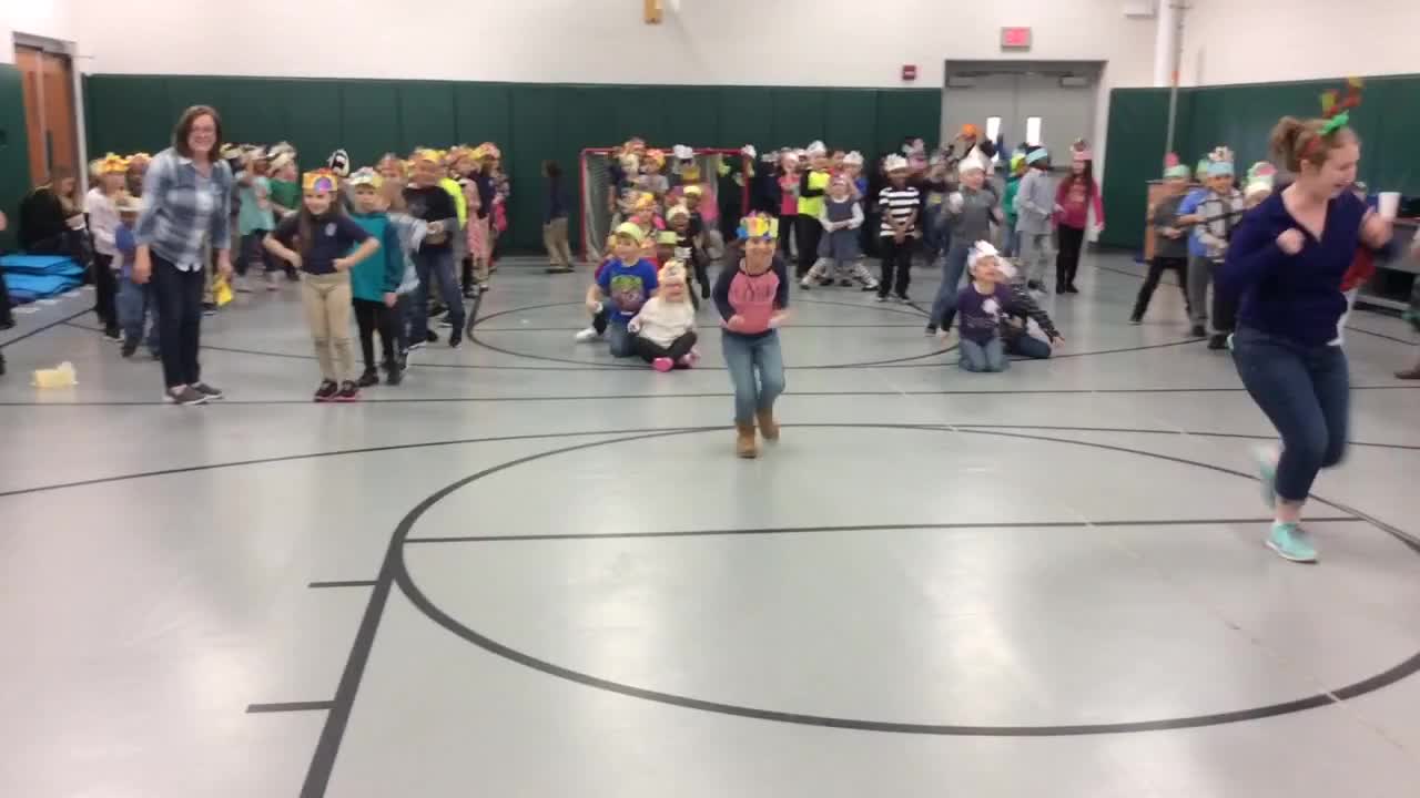 Thanksgiving Relay Race - 